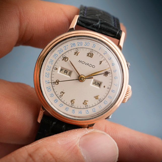 Montre Vintage AERO Calendographe Triple Date - 36,5mm Plaqué Or, Mouvement Mécanique Suisse 1950, Excellent état