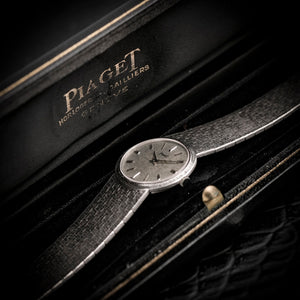 Piaget Complet dame or blanc 18Kts -1970- Réf.9801 A6 Cal.P -1970-