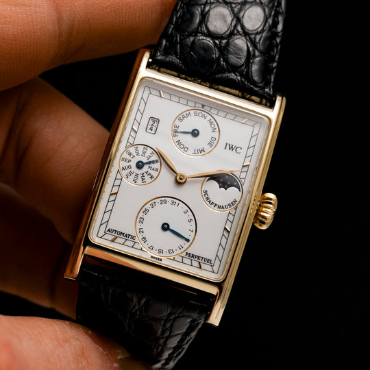 IWC Novecento Calendrier Perpetuel Phase de Lune Automatique Or Jaune 18Kts -1989- Réf.3545 Cal.3206 -1989-