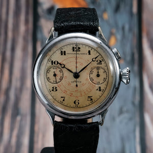 Universal Genève Chronographe monopoussoir  39.5 mm -1933- Cal.Universal 16 3/4 -1933-