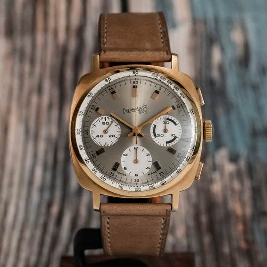 Eberhard & Co. Chronographe Valjoux 72 Or Jaune 18kts -1968- Réf.29501-206 Cal.Valjoux 72 -1968-