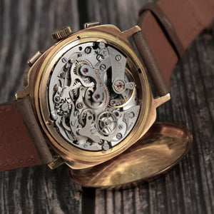 Eberhard & Co. Chronographe Valjoux 72 Or Jaune 18kts -1968- Réf.29501-206 Cal.Valjoux 72 -1968-