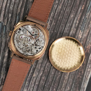 Eberhard & Co. Chronographe Valjoux 72 Or Jaune 18kts -1968- Réf.29501-206 Cal.Valjoux 72 -1968-