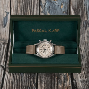 PHILIPPE WATCH Chronographe Amagnetic Spillman Case -1948- Réf.2501 Cal.Valjoux 22 -Circa 1950-