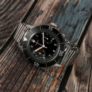 Leonidas Chronographe Militaire CP-2  Flyback -1965- Réf.CP-2 Cal. Valjoux 222 -1965-