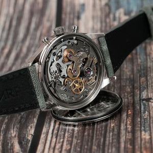 Universal Genève Chronographe Tri-Compax calendrier complet phases de lune -1956- Réf.22297-3 Cal.281 -1956-