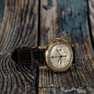 Omega Chronographe or Jaune 18kts -1947- Réf.2550 Cal.321/ lemania 27ch C12 -1947-