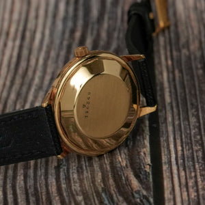 Jaeger LeCoultre Calatrava automatique/date  or jaune 18 K -1968- Réf.E393 Cal.K881 -1968-