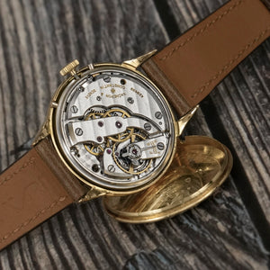 Vacheron Constantin Triple-Date or jaune 18 K -1945- Réf.4240 Cal.V455 - 1942-