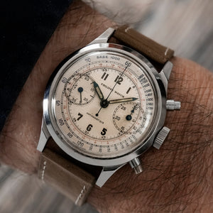PHILIPPE WATCH Chronographe Amagnetic Spillman Case -1948- Réf.2501 Cal.Valjoux 22 -Circa 1950-
