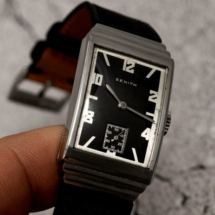 Zenith Tank Art Deco Curvex acier -1940-