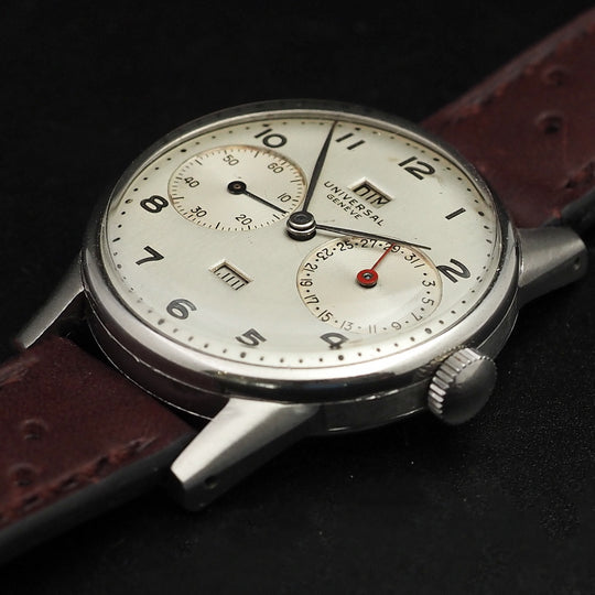Universal Genève Triple Date Acier Réf.21301 Cal.291 -1945-